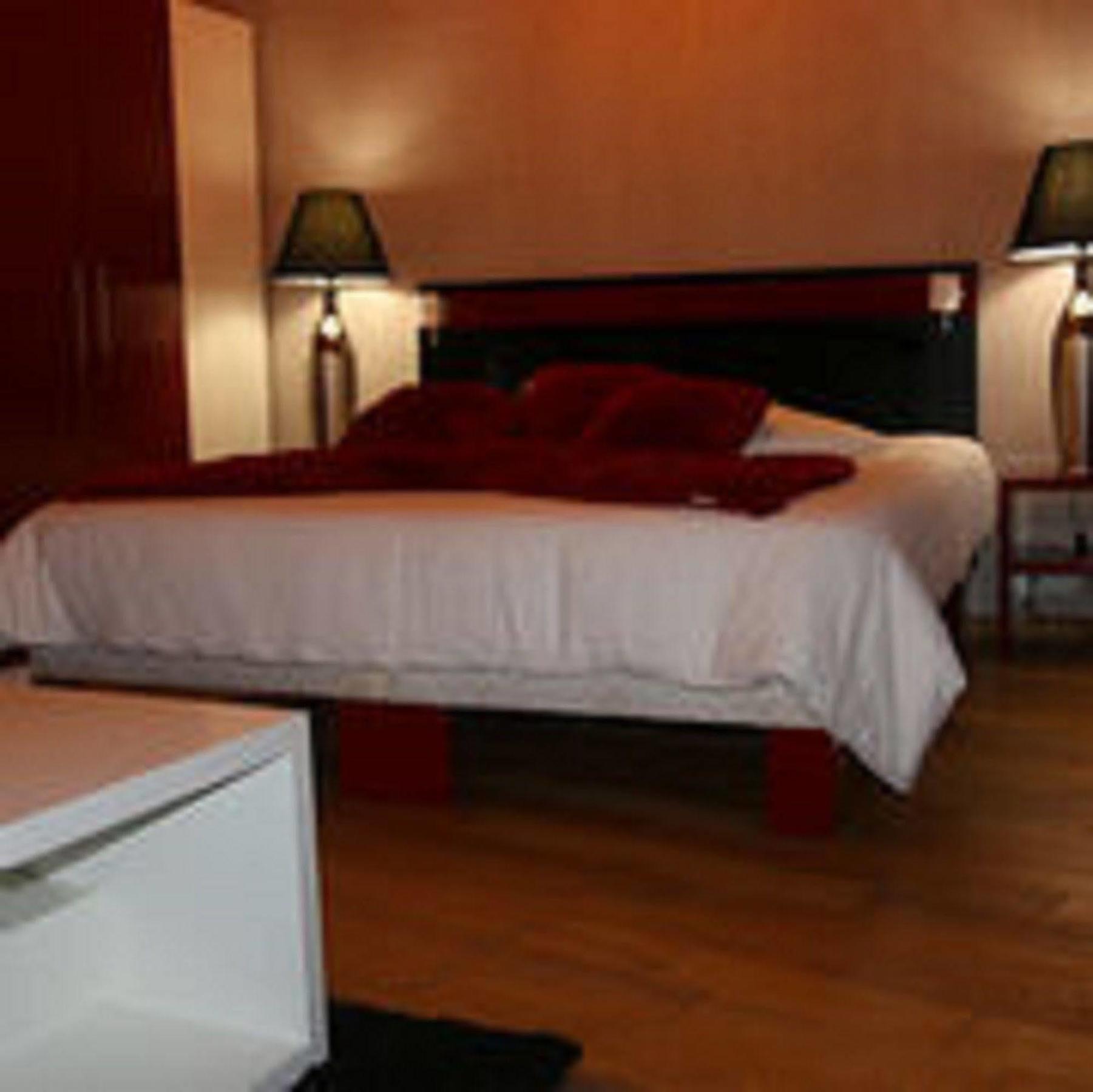 Marinha Hotel Gentilly Exterior photo